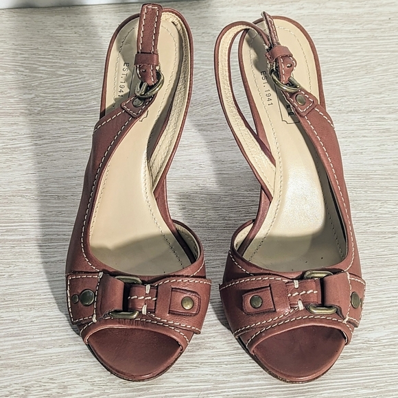 Coach Leather Slingback Peek Toe Pump Brown Size 5.5 - Picture 1 of 5